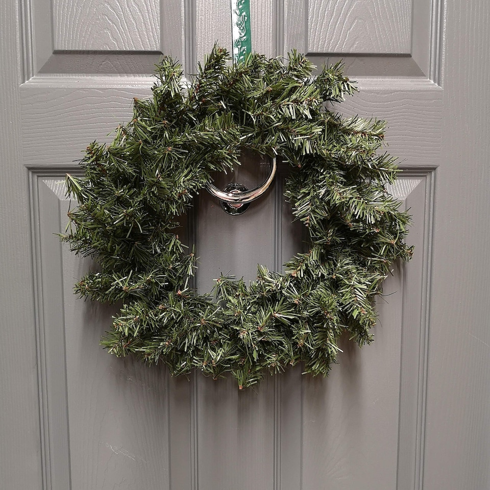 image 1 of 40cm Plain Green Canadian Pine Artificial Christmas Wreath