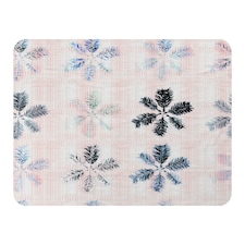 Colorful pine leaves (Blanket)