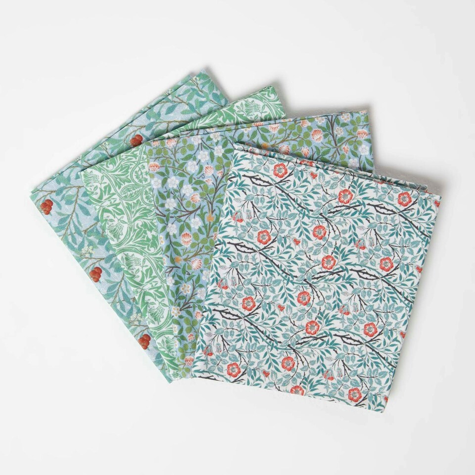 image 1 of Homescapes Set of 4 Light Green William Morris Fat Quarters Green