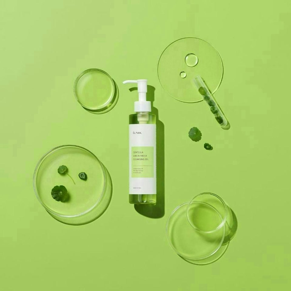 image 1 of iUNIK Centella Green Fresh Cleansing Oil 200ml