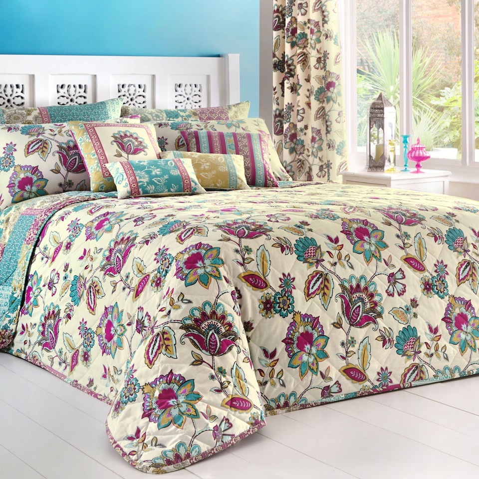 image 1 of D & D Marinelli Bedspread Teal