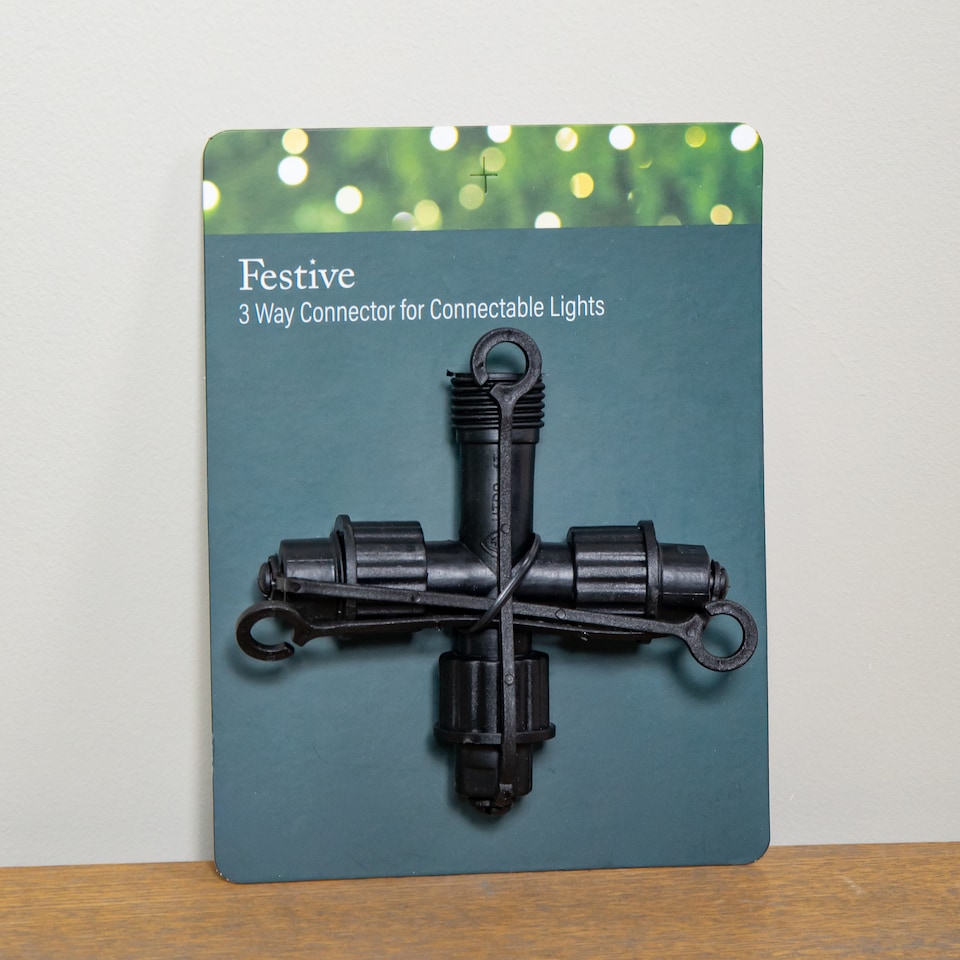 image 1 of 9cm x 10cm Black Plastic 3 Way Connector Max for Connectable String Lights