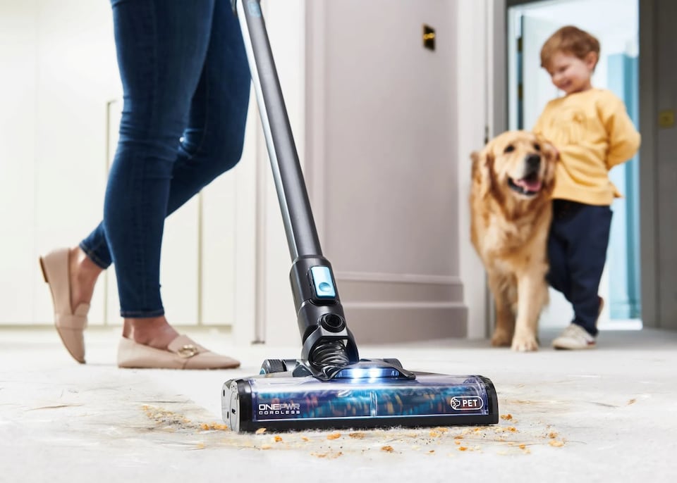 image 1 of Vax ONEPWR Blade 4 Pet Cordless Vacuum Cleaner CLSV-B4KP