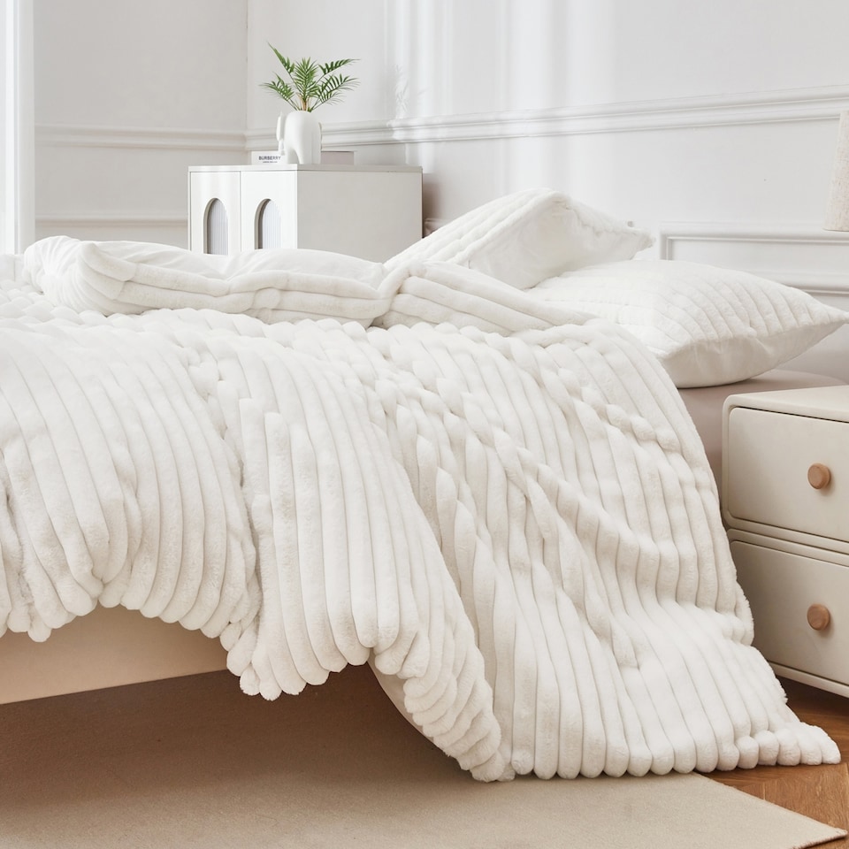 image 1 of Super Soft Luxury Faux Fur Stripe Duvet Cover Plush Winter Bedding | Cream | Cream | King