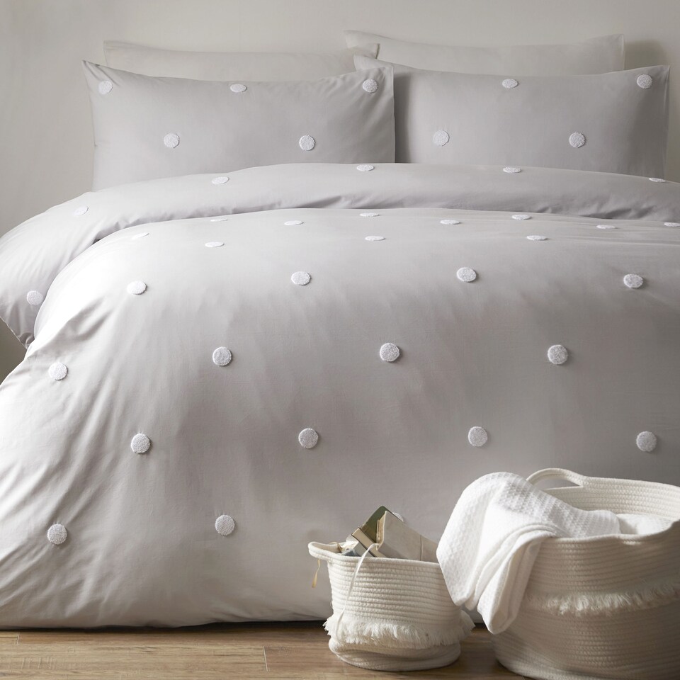 image 1 of Appletree Dot Garden Duvet Cover Set Silver with White Dots