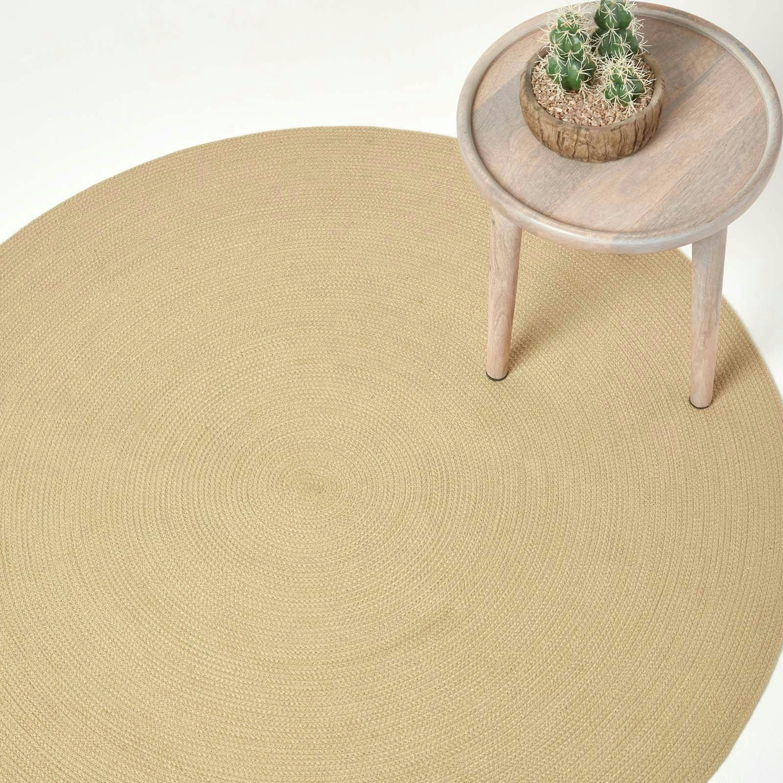 Homescapes Linen Handmade Woven Braided Round Rug - 120 cm | Cream ...