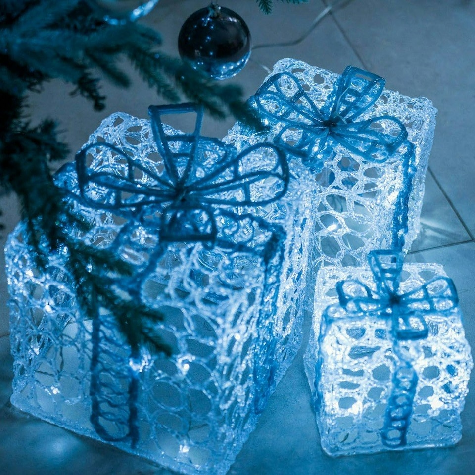 image 1 of ValueLights Christmas Gifts 3 Pack White Outdoor Decorative Light