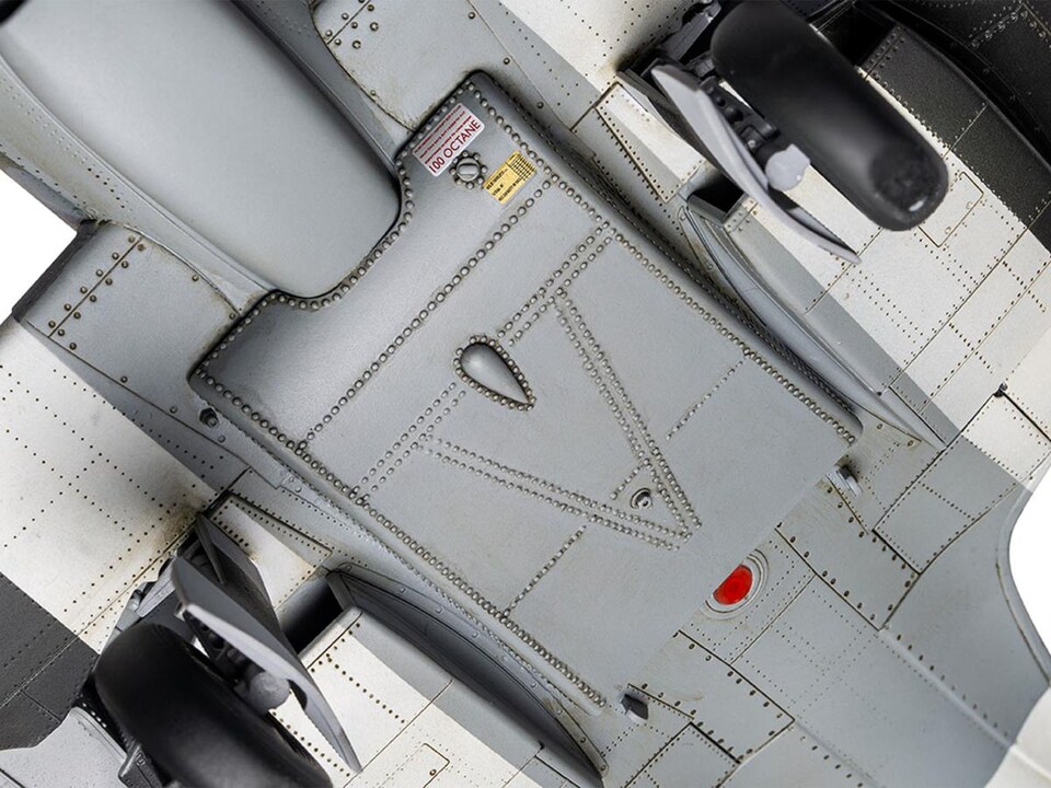 image 1 of British Supermarine Spitfire MkXIc Flying Dray (1:24 Scale)