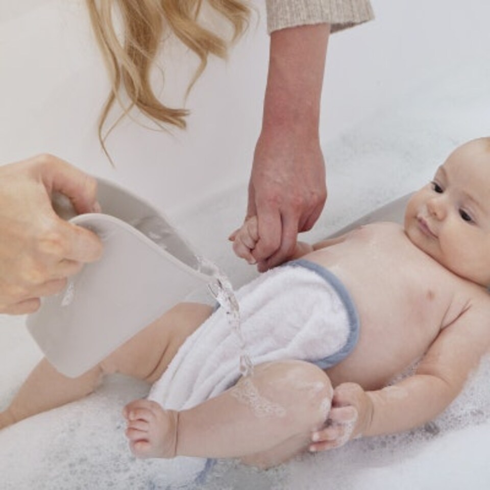 image 1 of Shnuggle Washy Bath Jug