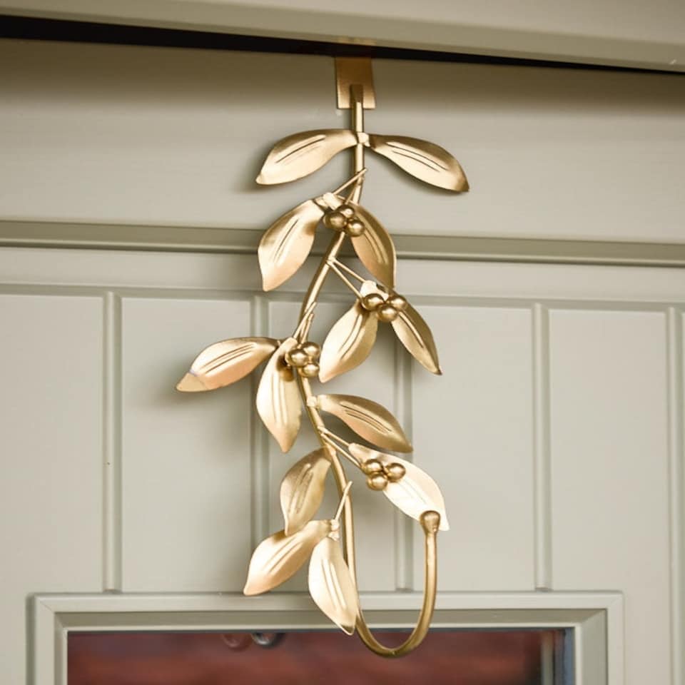 image 1 of Trailing Leaves Wreath Hanger