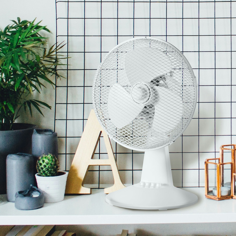 image 1 of Igenix DF1210 Portable Desk Fan, 12 Inch, 3 Speed, White