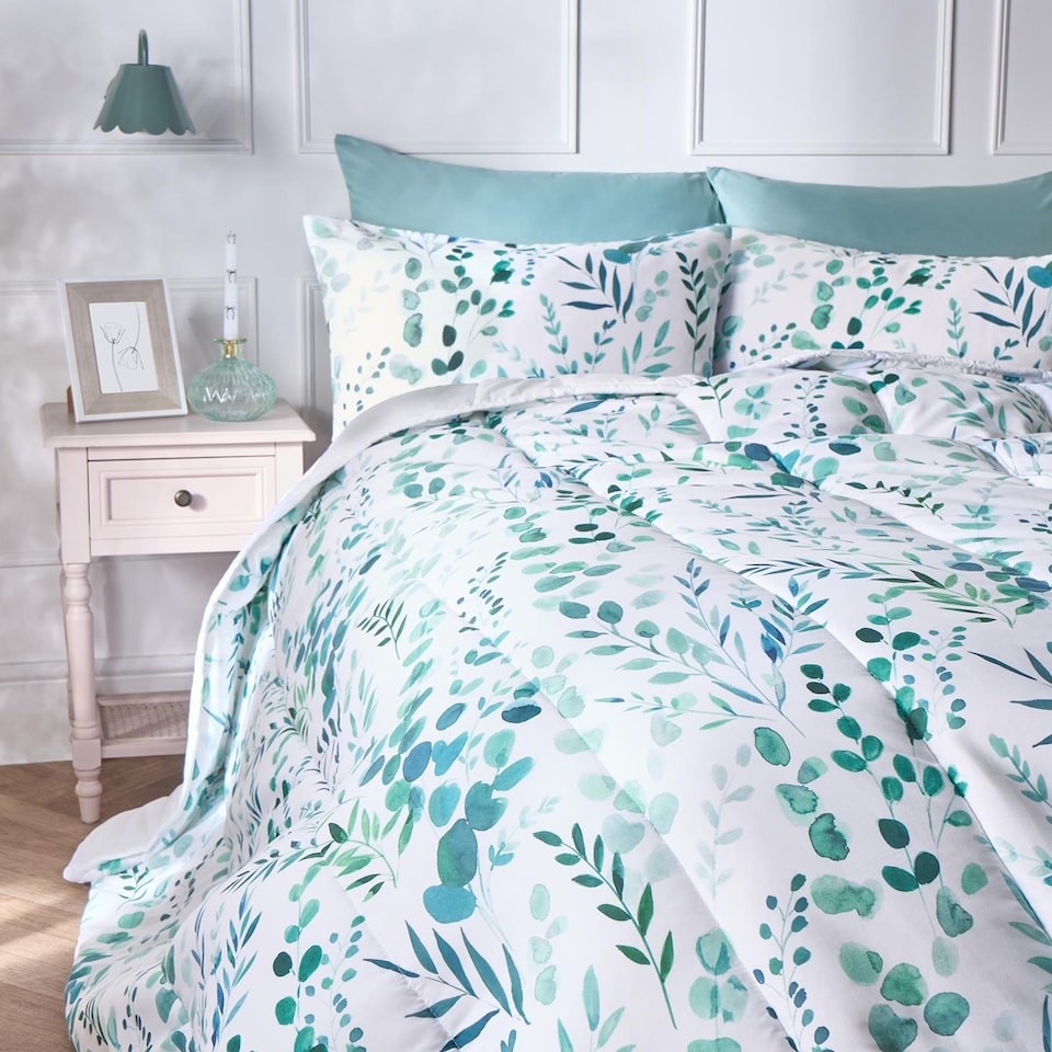 image 1 of OHS Floral Coverless 10.5 TOG Duvet Set Pillowcase Quilted Cover | Green | Sage | Double