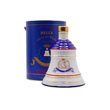 Bell's - Decanter Princess Beatrice Whisky | Multi | Bell's - Decanter Princess Beatrice - Whisky 75cl 43% ABV | 1