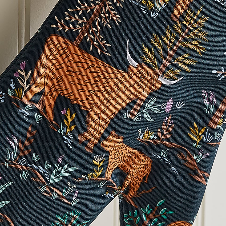 image 1 of Ulster Weavers Connie the Cow Gauntlet Oven Glove Navy