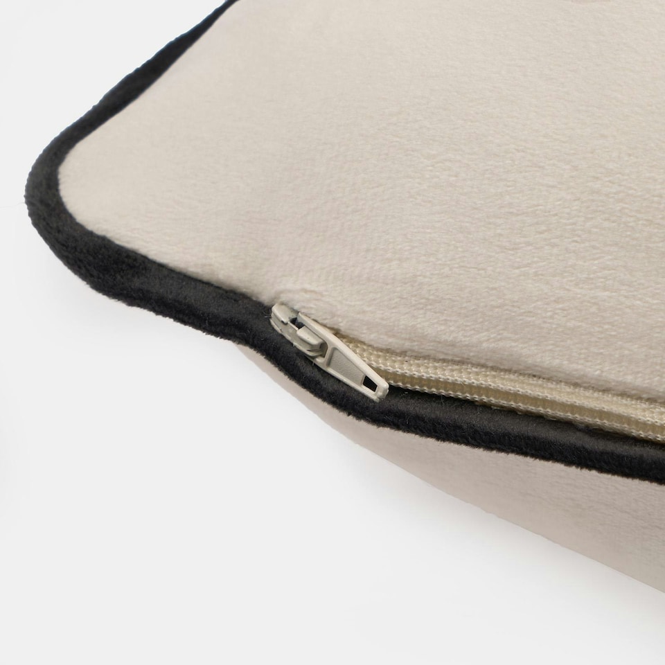 image 1 of OHS 4 x Matte Velvet Piped Edge Cushion Covers, 45x45cm - Cream | Cream | 45x45cm | 4