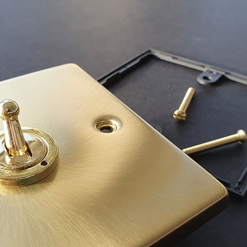 image 1 of SE HOME Satin Brushed Brass 1 Gang 5A Round Pin Socket | Gold | Satin Brass