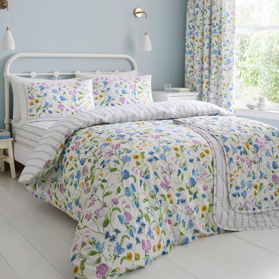 image 1 of D & D Sweetpea Floral Fitted Bed Sheet Lilac
