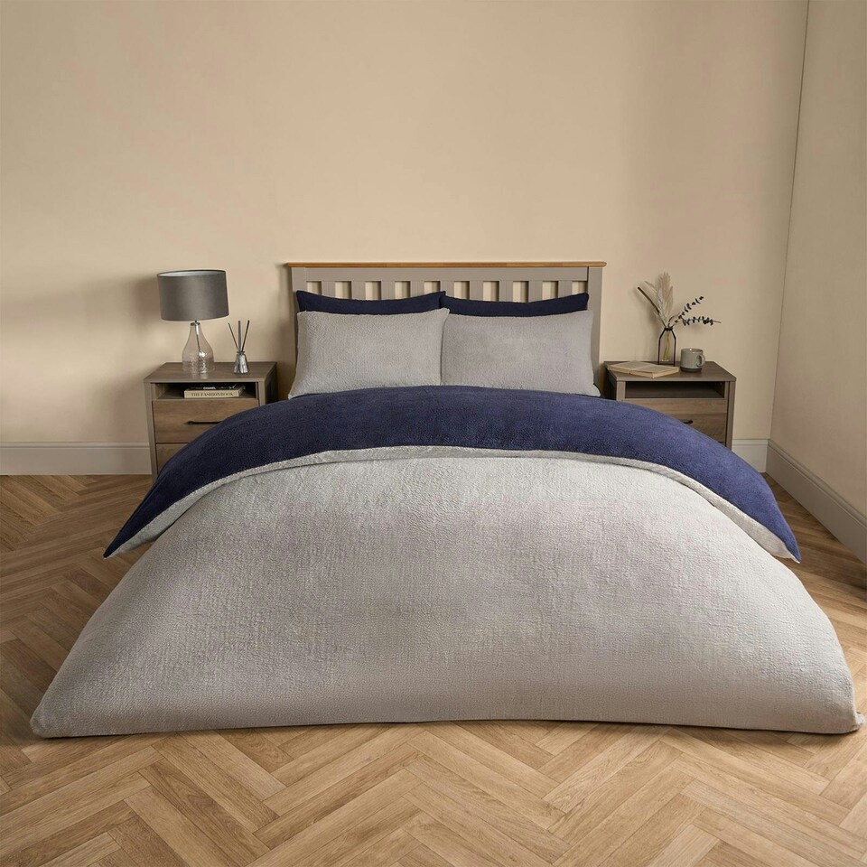 image 1 of OHS Reversible Soft Teddy Fleece Duvet Cover and Pillowcase Bedding Set, Single - Navy Blue/Grey