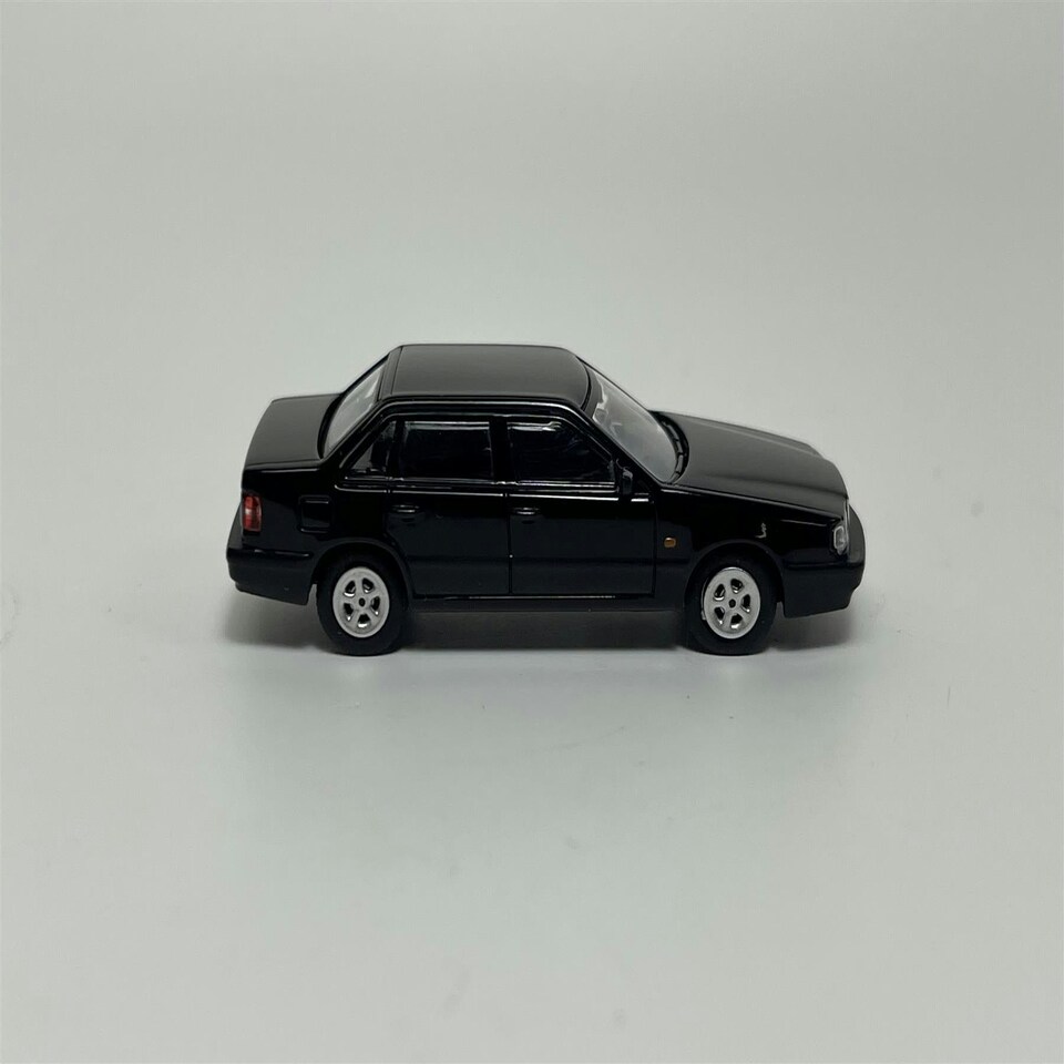 image 1 of Volvo 850 Saloon 1994 Black 1:87 Scale Minichamps 870171104