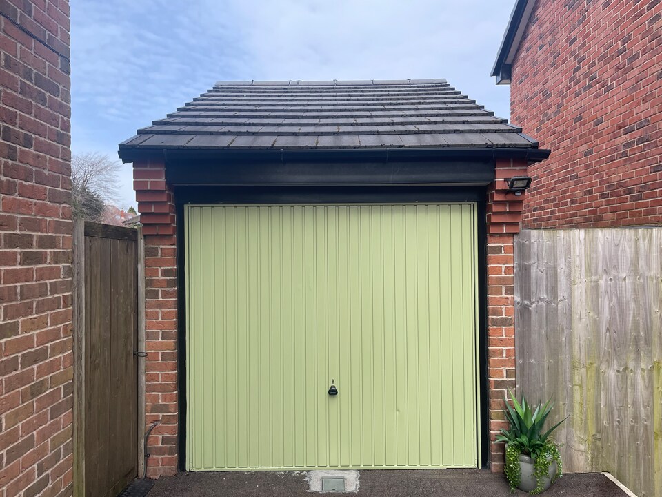 image 1 of Innov8 Coatings Garage Door Paint - 750 ml - Hydrangea Green - Satin Finish - 10 Year Guarantee | Green | Hydrangea Green | 750ml | 1
