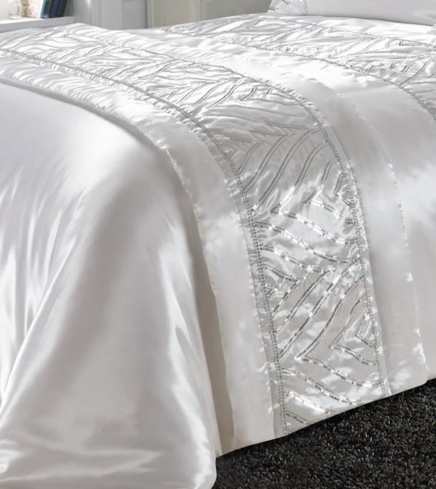 Shimmer White Bed Runner