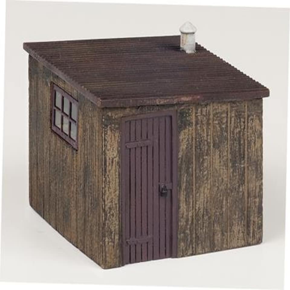 Bachmann Scenecraft Wooden Lamp Hut (Pre-Built)