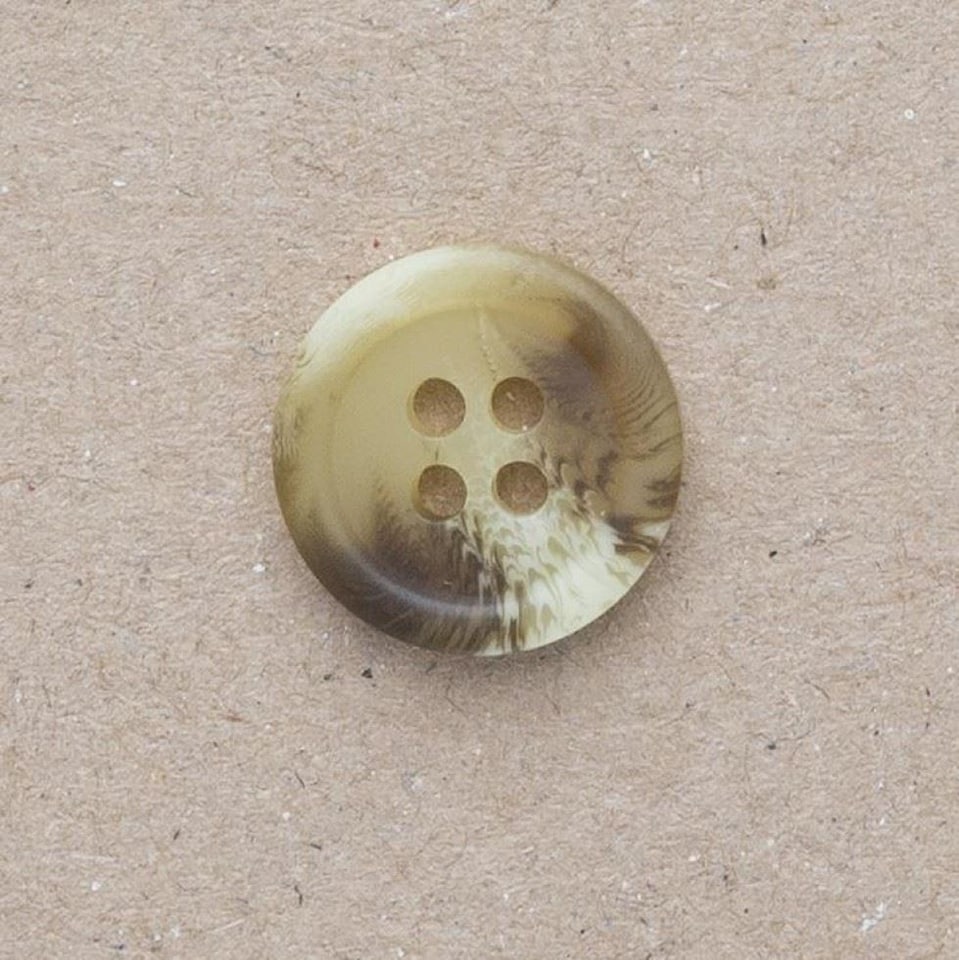 Minerva Fawn Round Plastic Buttons for Dressmaking - 30mm - per value pack of 25