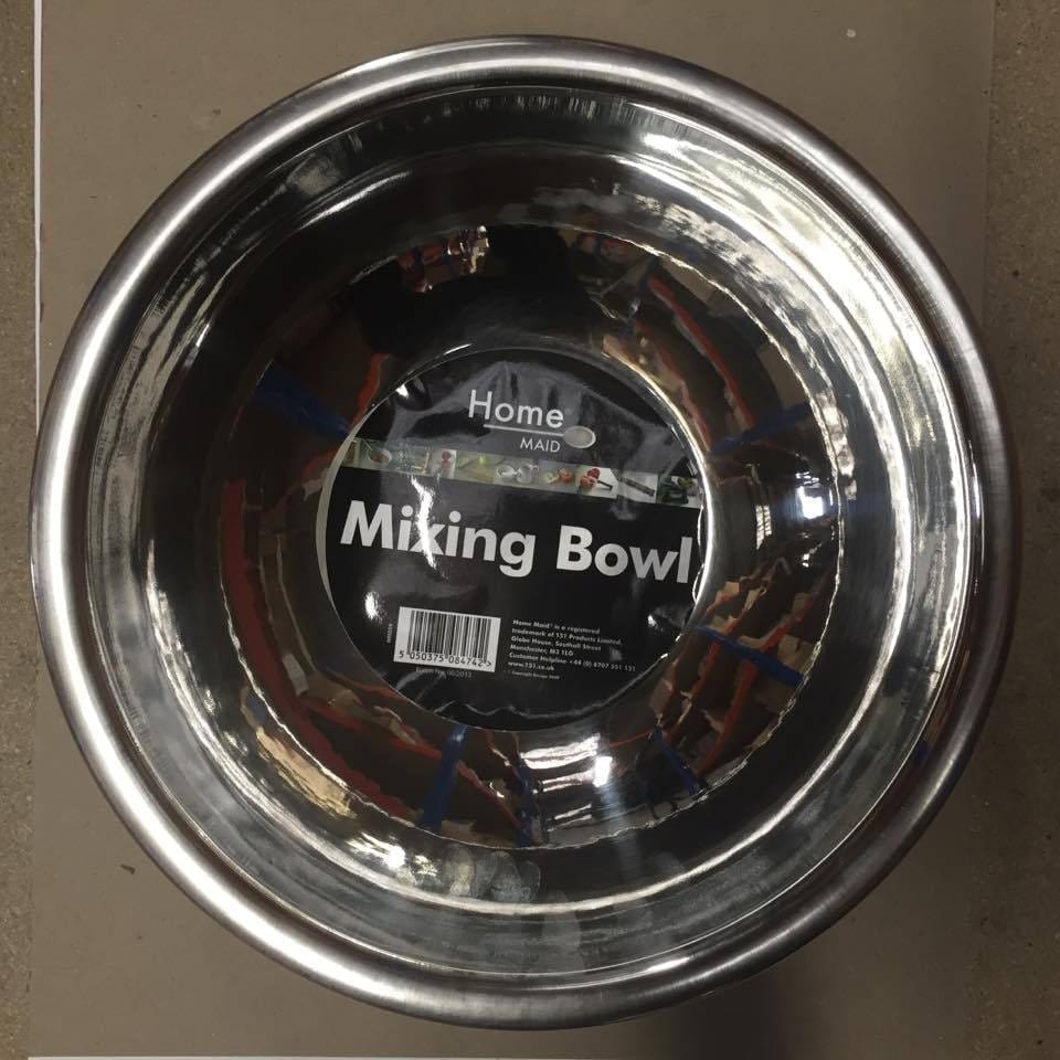 image 1 of HOMEMAID SILVER METAL 10" WIDE MIXING BOWL CP250P