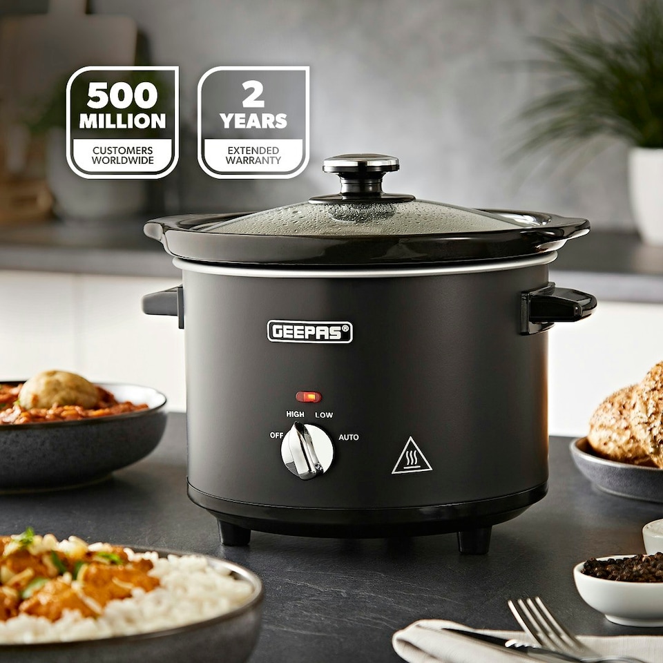 image 1 of GEEPAS 2.5 Litre Slow Cooker, Black