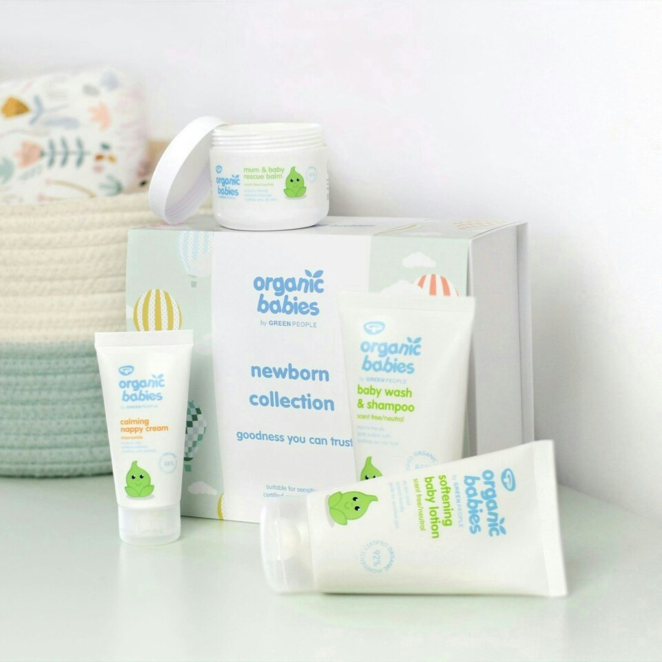 image 1 of Green People Baby Newborn Set - Natural & Organic Mother and Baby Gifts - Baby-Shower, Gender Reveal - Organic & Cruelty Free