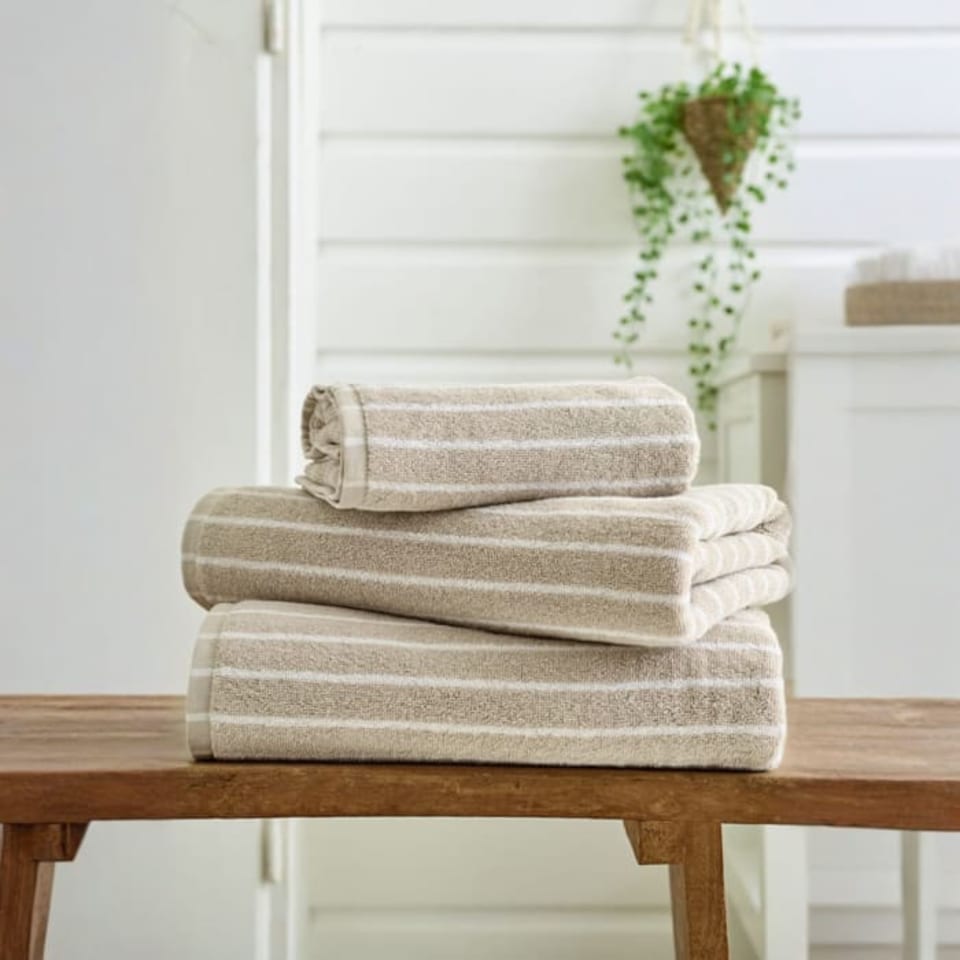 image 1 of Malmo Cotton Stripe Lightweight 480gsm Towel