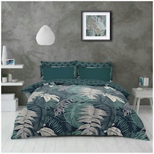 VELVETIO Palms Complete Duvet Cover Set with Fitted Sheet Breathable Bedding Quilt Green | King