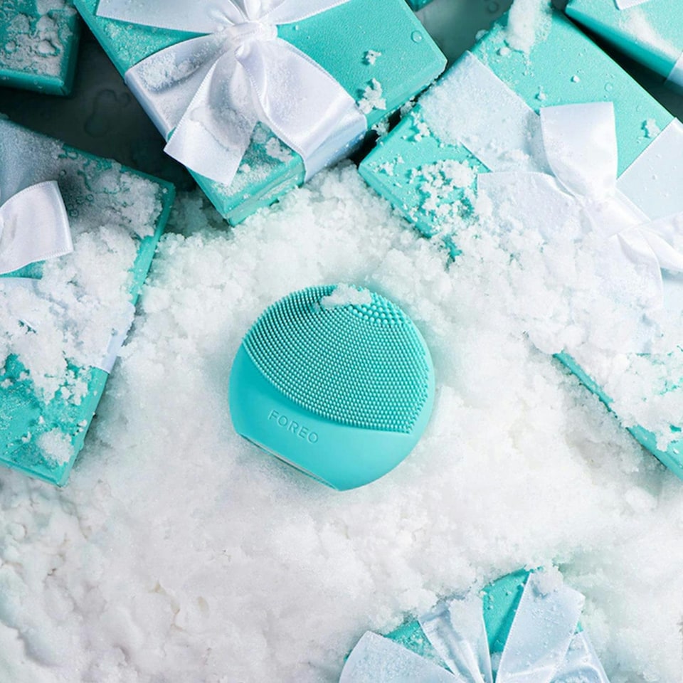 image 1 of FOREO LUNA Play Smart 2 Facial Cleansing Brush Travel-Friendly, Mint for You