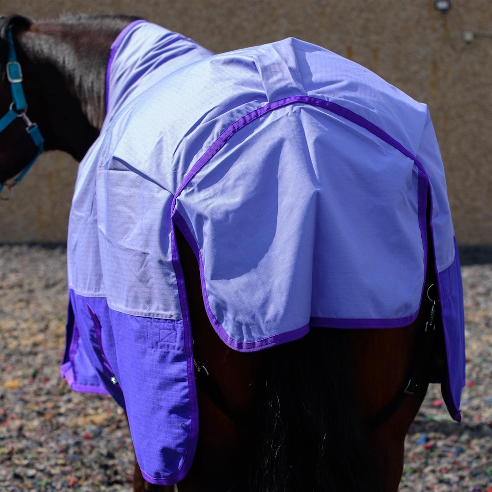 image 1 of eQuitack 600D Waterproof Horse Turnout Rug 0g No Fill Half Neck Lavender/Purple 5'9''