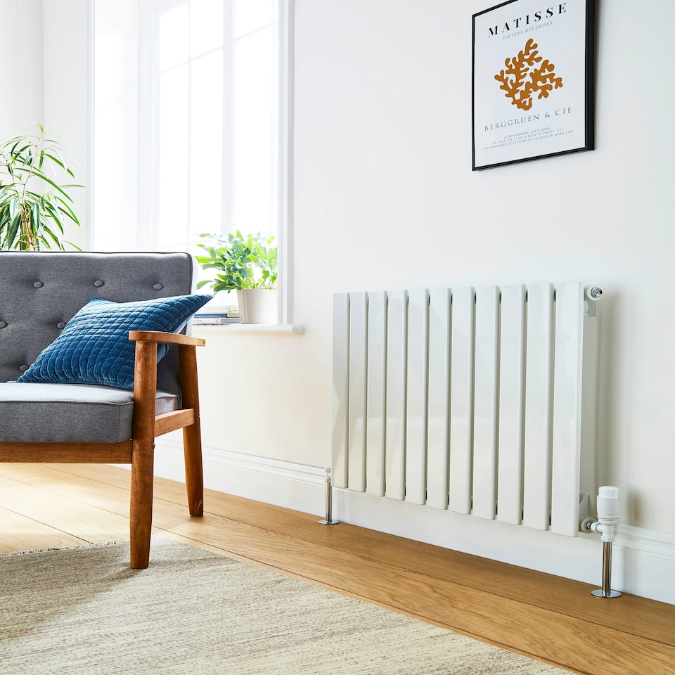 image 1 of 600mm (H) x 1470mm (W) - White Horizontal Radiator (Berlin) - SINGLE Panel - (0.6m x 1.47m) - Depth 52mm