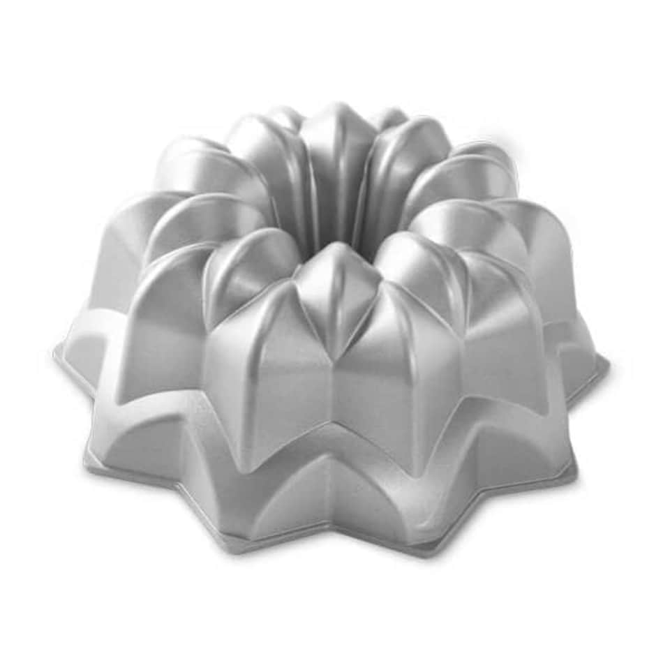 image 1 of Nordic Ware Star Bundt Pan