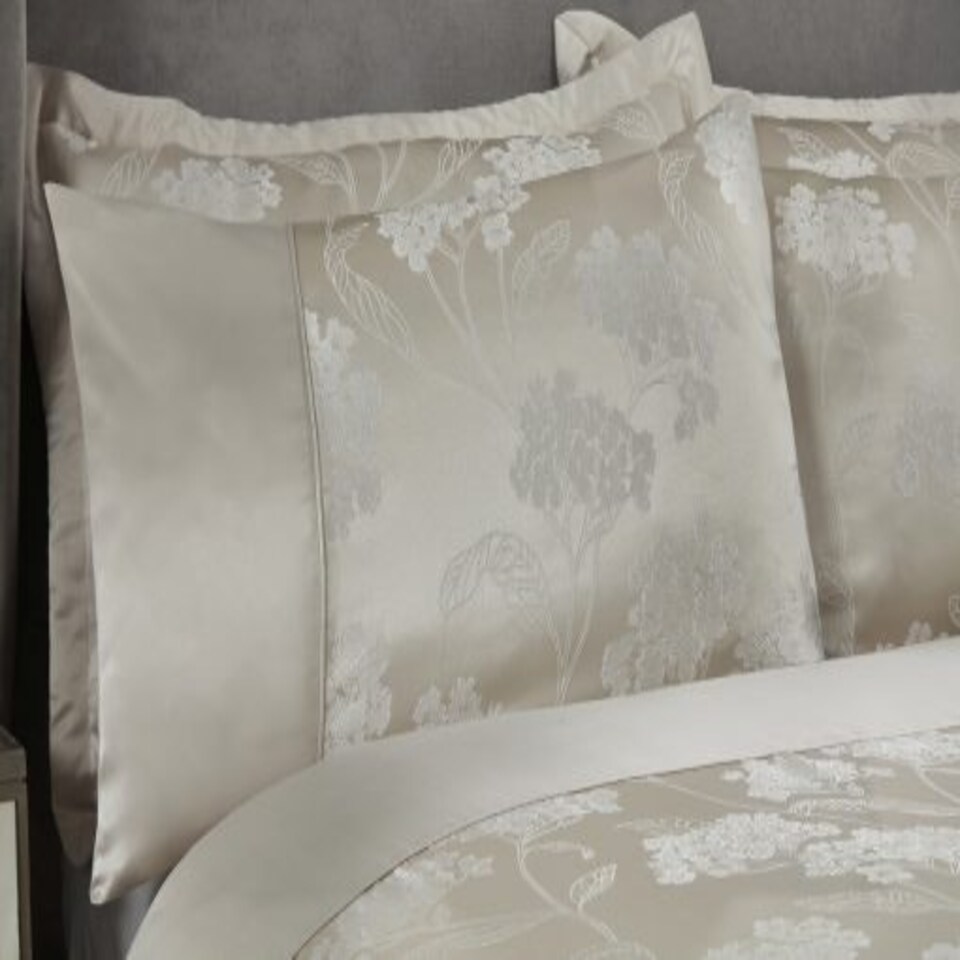 image 1 of English Garden Duvet Set Double Bed Cream