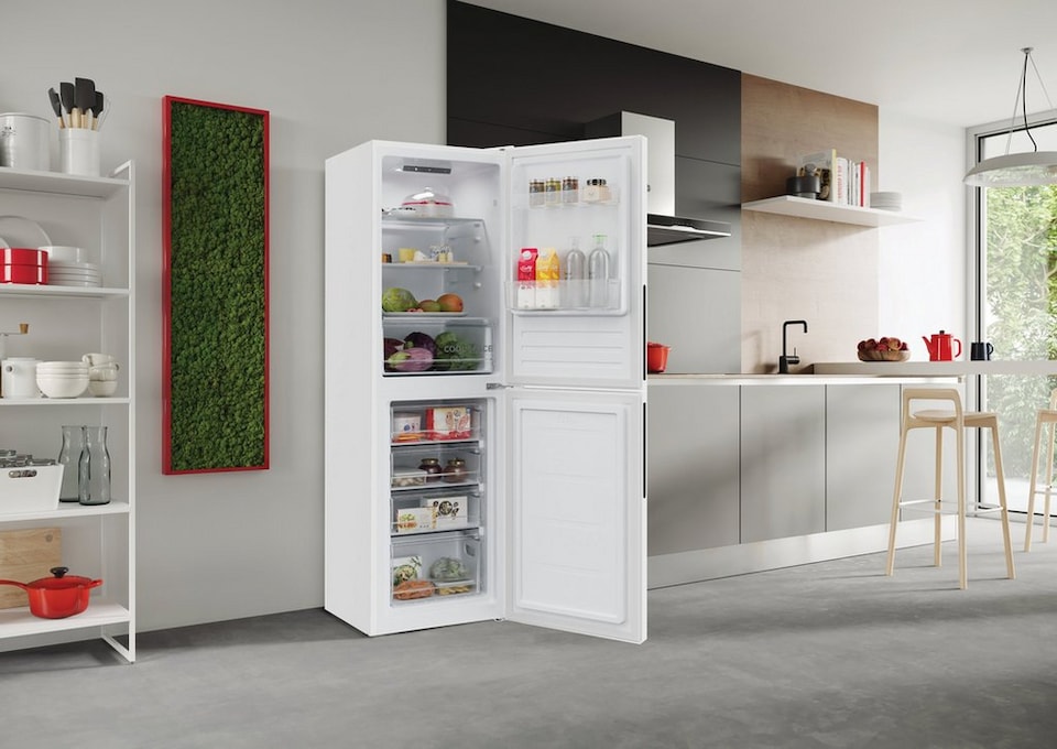 image 1 of Hoover HVT3CLECKIHW 54.5cm Fridge Freezer - White