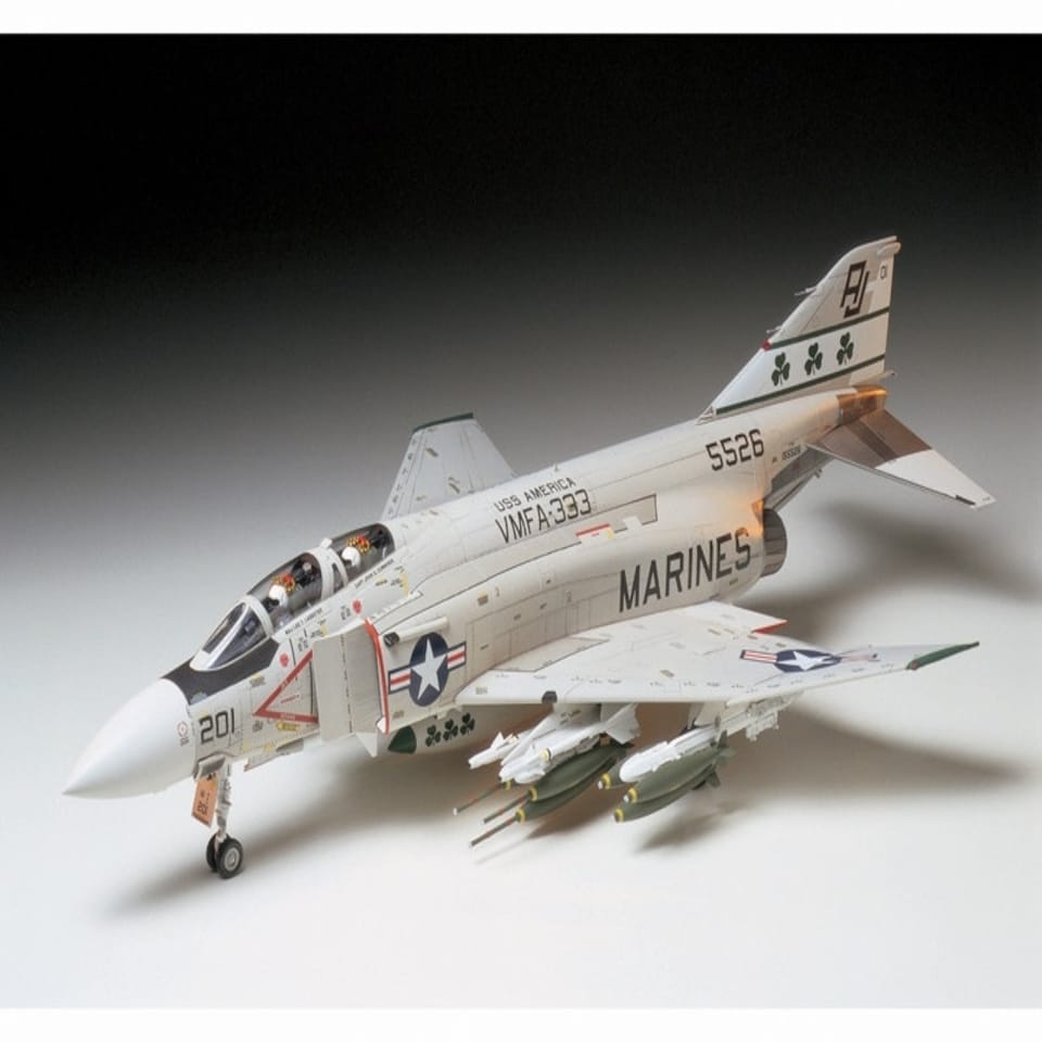 Tamiya McDonnell Douglas F-4J Phantom II Marines (1:32 Scale)