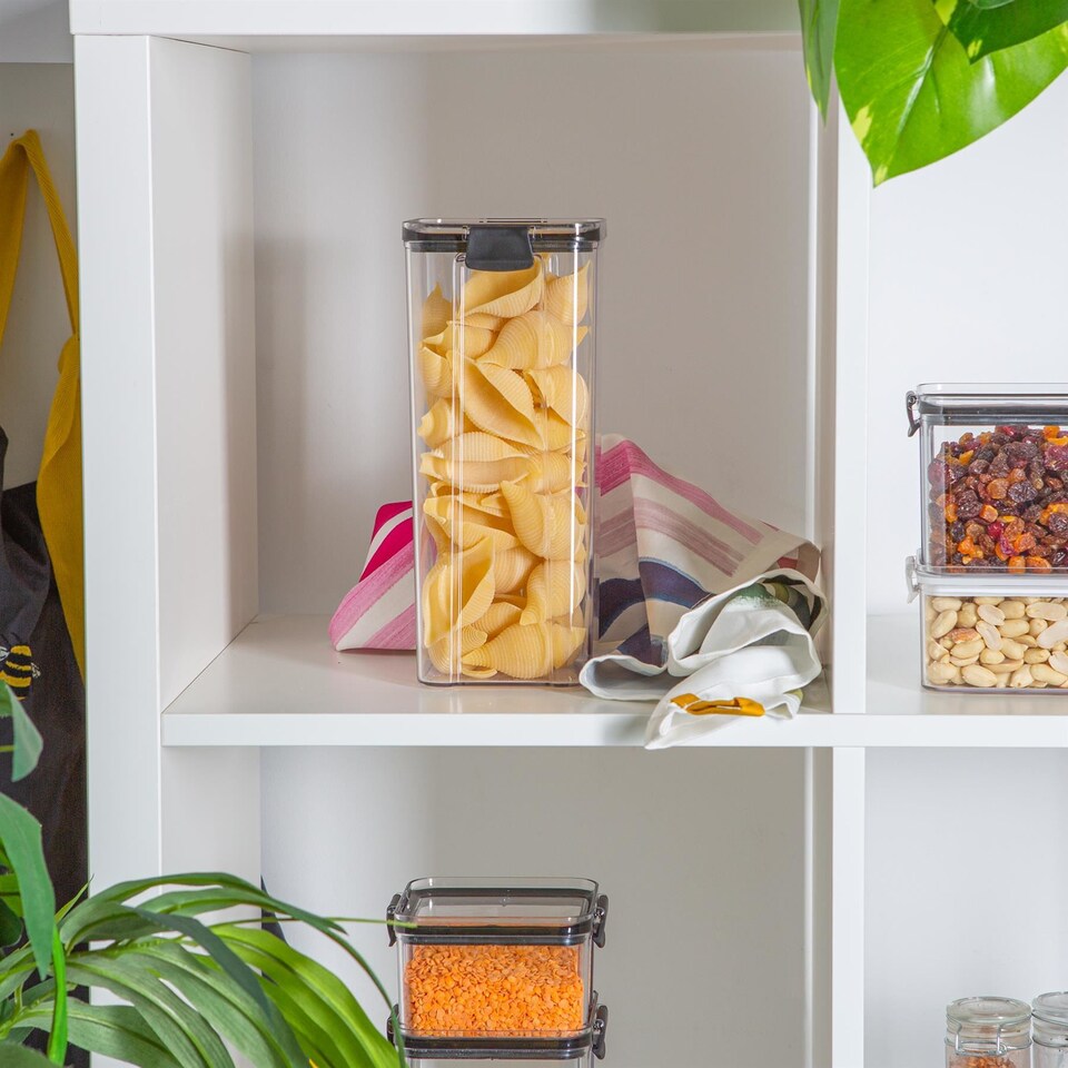 image 1 of Argon Tableware Food Storage Container - 1.8 Litre - Black