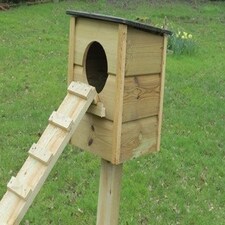 Wild duck nesting box on post - L30 x W30 x H40 cm Brown | One Size