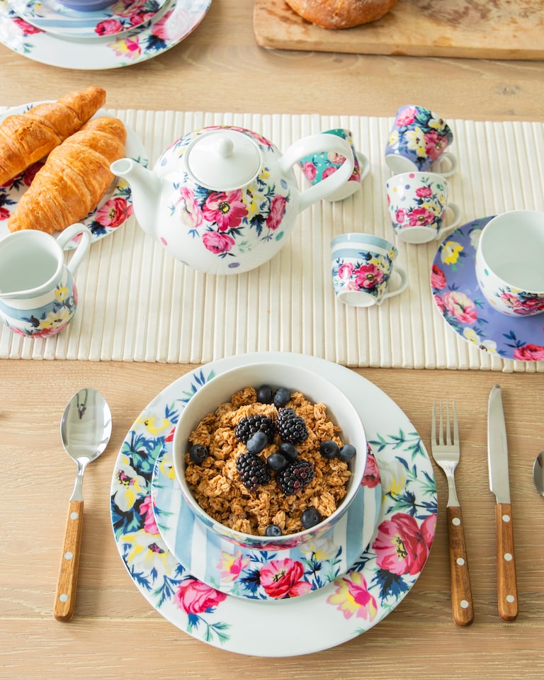 image 1 of Mikasa Clovelly Porcelain 19cm Side Plate | Blue