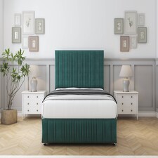 Sloomy Kingsley Emerald Plush Divan Bed With Mattress No Drawers With 26" Strutted Headboard & 12" Matching Footboard 5' King | Green | Emerald | King | 1