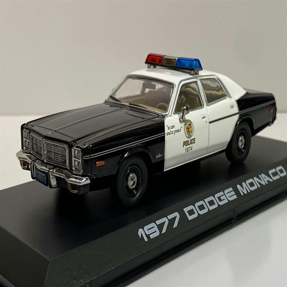 image 1 of The Terminator 1977 Dodge Monaco Met Police 1:43 Greenlight 86534