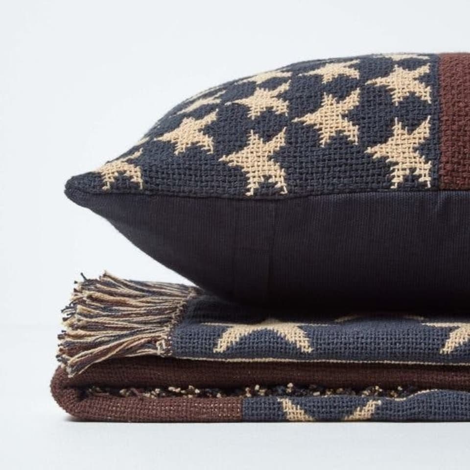 image 1 of Homescapes Cotton USA Flag Throw - 125 x 150 cm