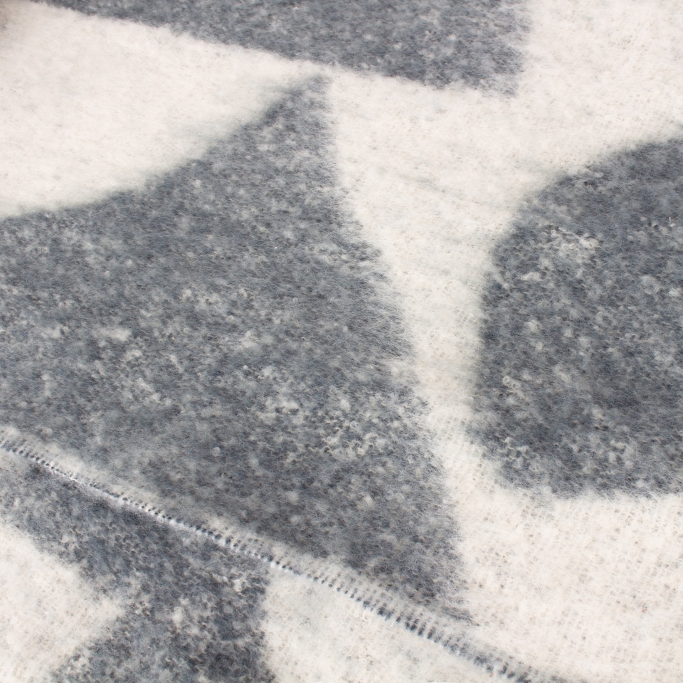 image 1 of Hoem Meta Jacquard Tasselled Throw