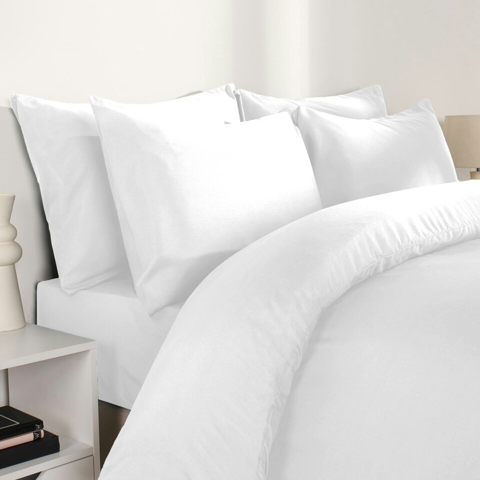 image 1 of OHS Microfibre Plain Soft Duvet Cover and Pillowcase Set, King - White