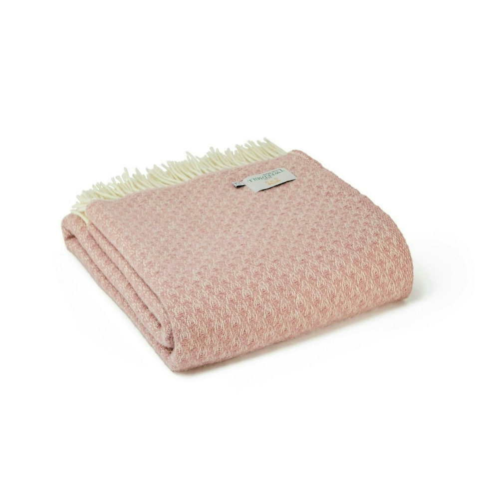 image 1 of Lifestyle Isobel Crescent Throw/Blanket - Dusky Pink