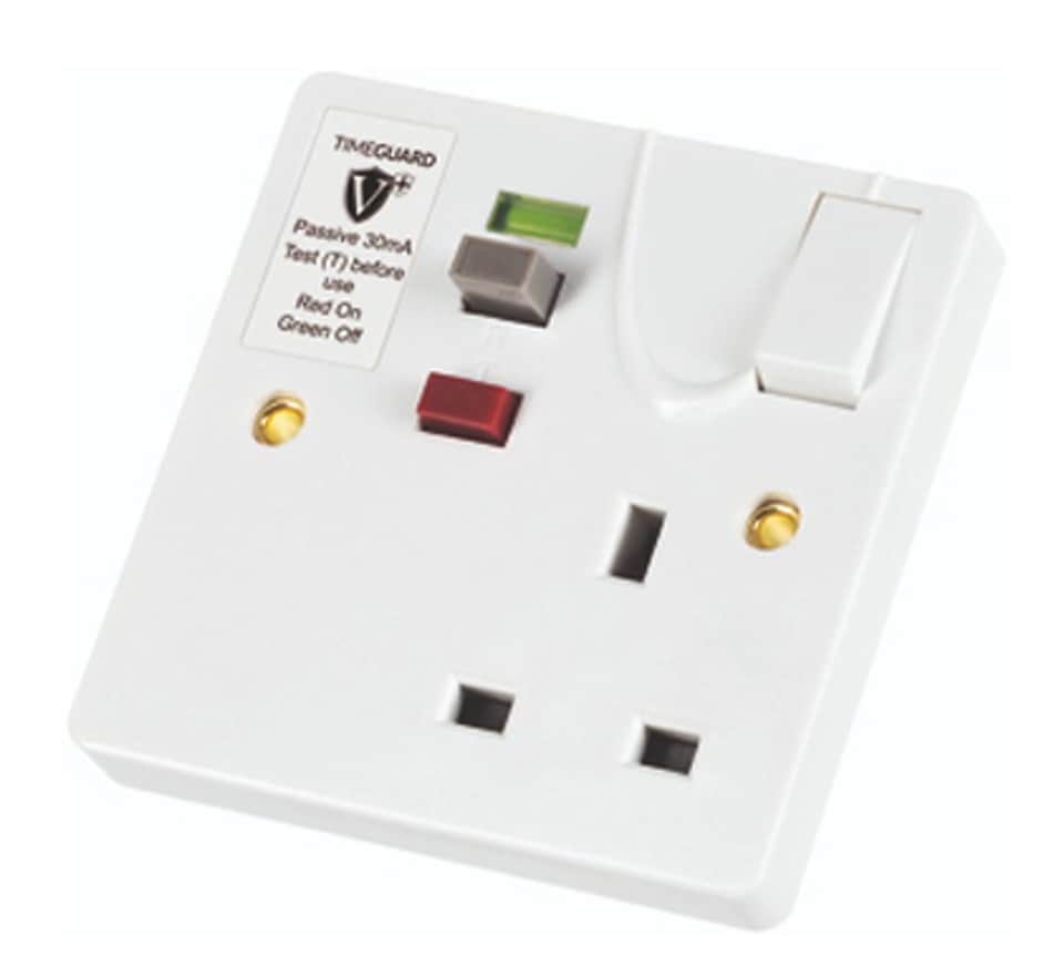 Timeguard Wi Rcd02wpvn Valiance+ RCD-Protected Single Gang Switched Socket White
