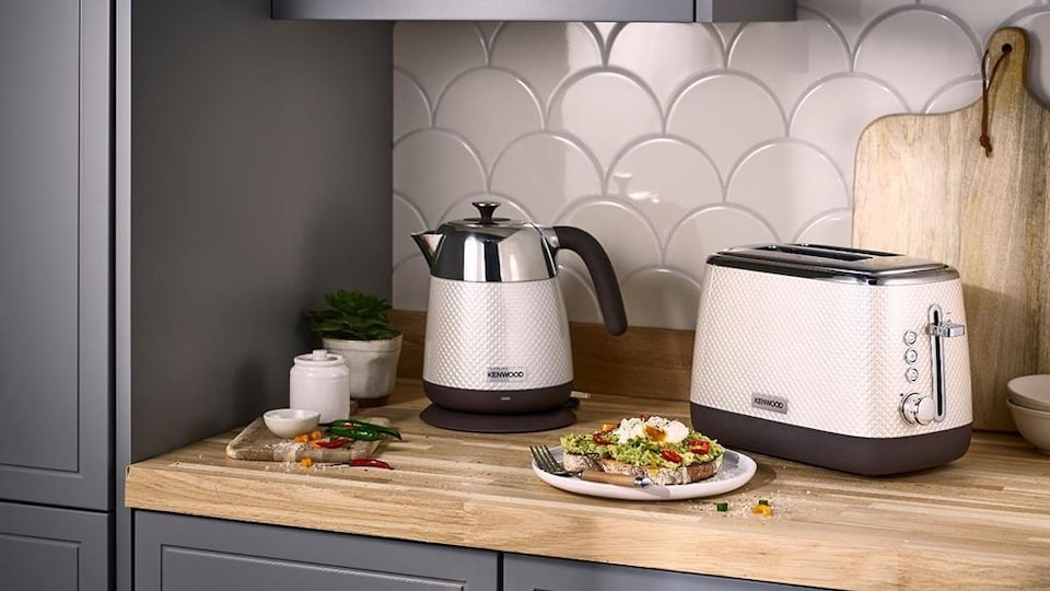 image 1 of Kenwood Mesmerine 2 Slot Toaster 980W White EU Plug